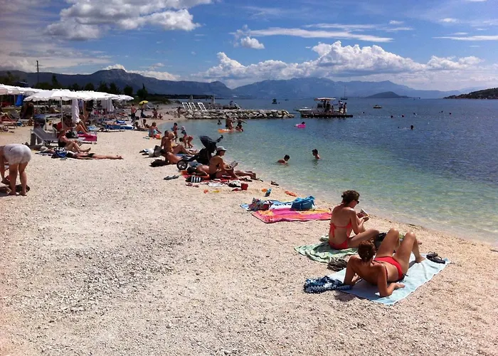 Svilan Διαμέρισμα Τρογκίρ